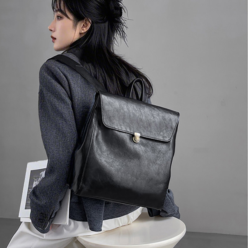 Luxe merkrugzak van echt leer  - Luxury Bags Women Brands recensie en prijs